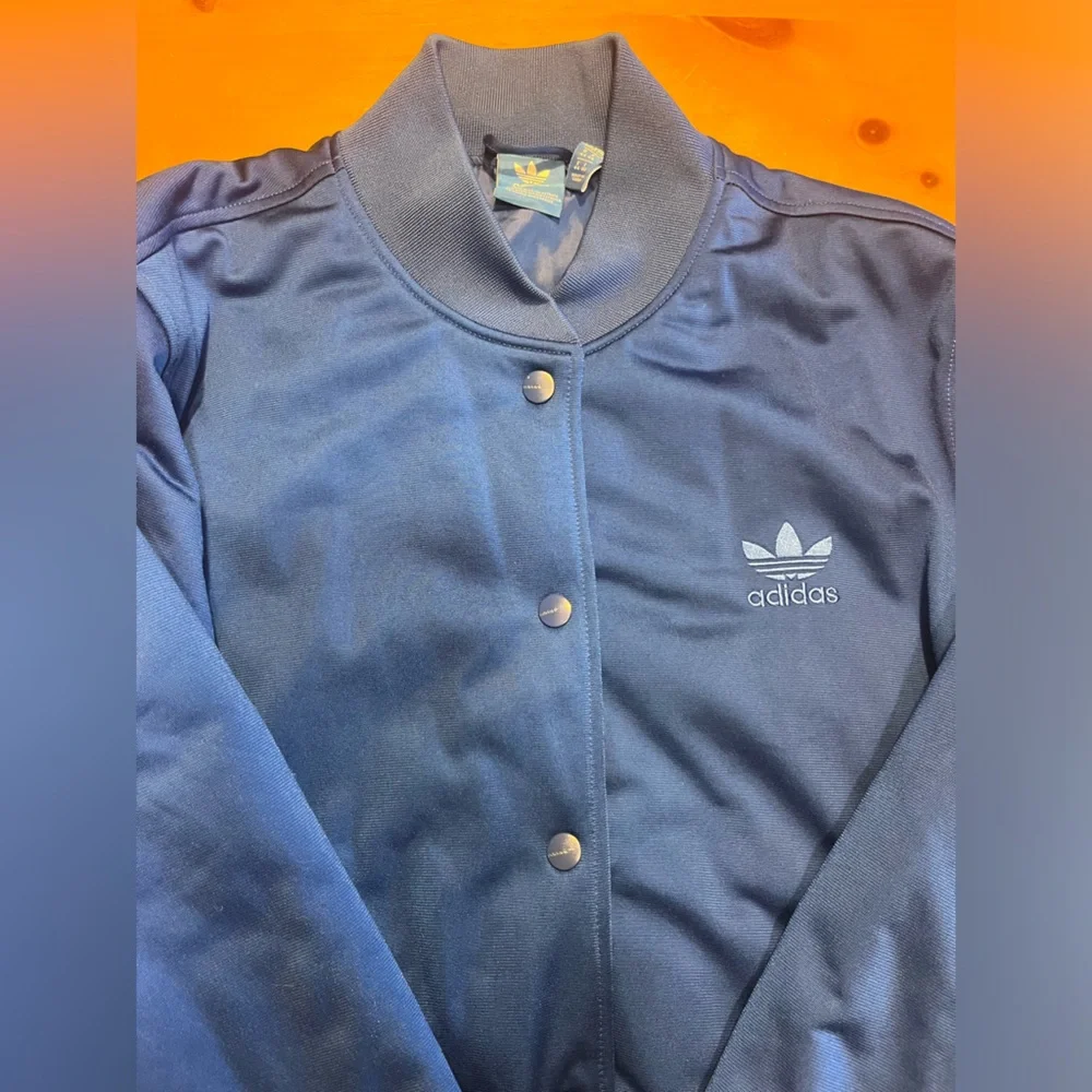 COPY - RARE! Woman’s Adidas bomber jacket by ALLESSANDRO MILITO. - Picture 2 of 6